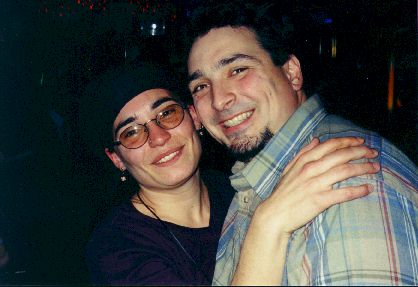 LorraineAndChuck.jpg (24896 bytes)